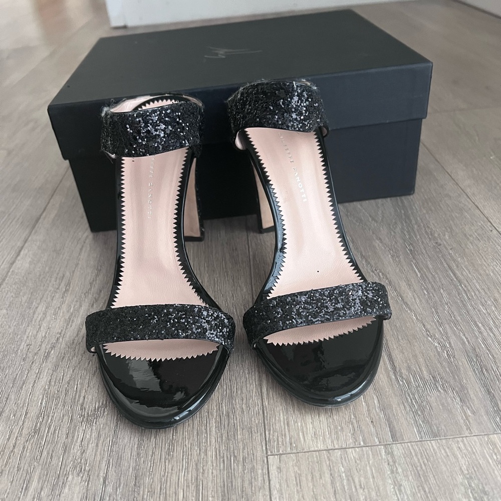 Giuseppe Zanotti Shoes.